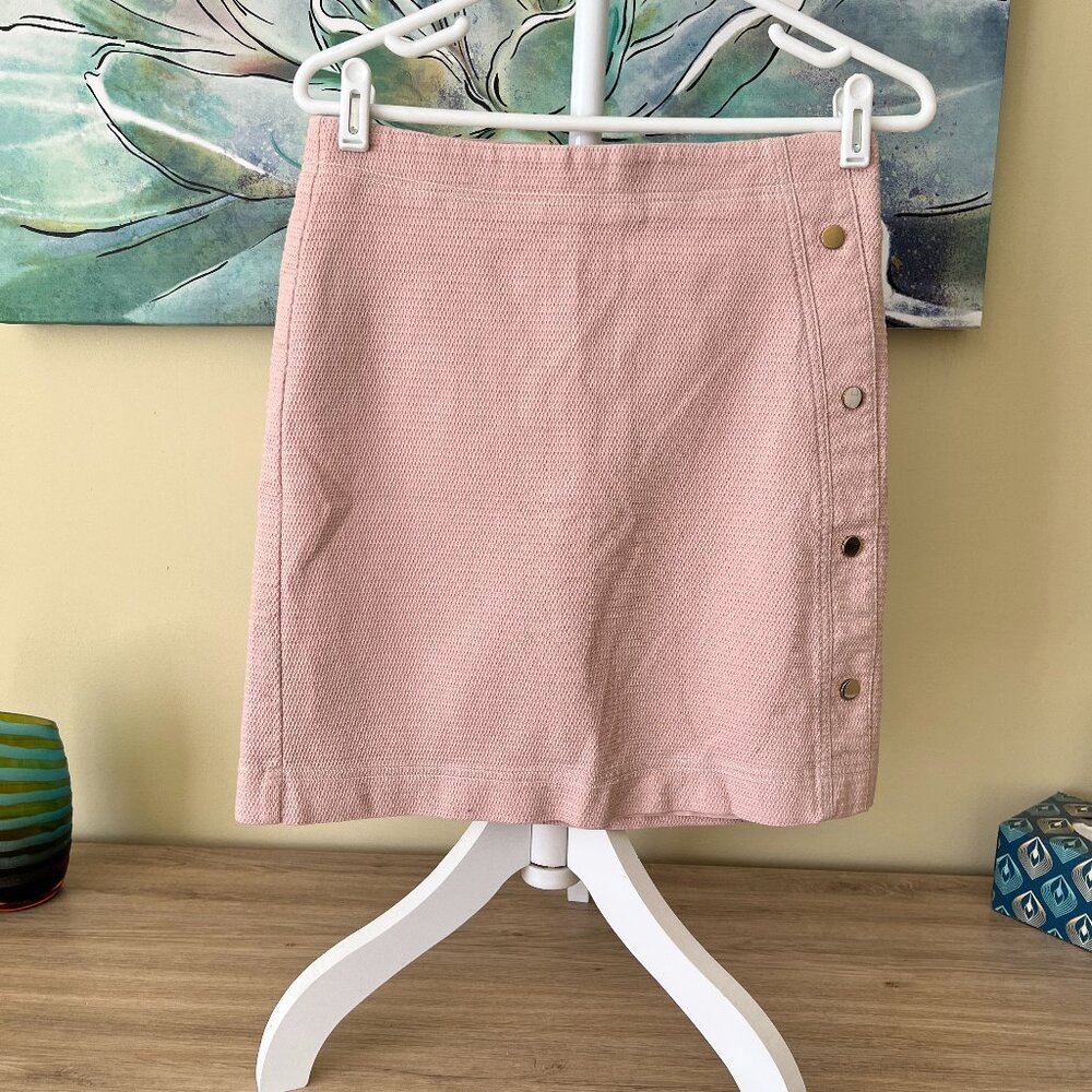Ann Taylor Netted Soft Pink Blush Button Down Skirt